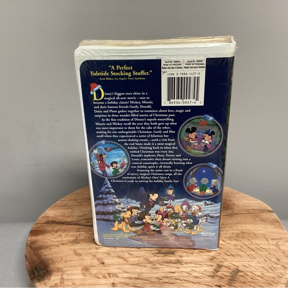 🟢 Sealed New - Disney’s Mickeys Once Upon A Christmas VHS Tape - Vintage - Rare - Picture 3 of 9